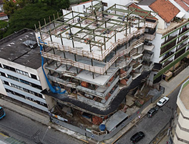 Prédio residencial, <br> Área total: 2.160 m²,<br>Localização: Nova Friburgo - RJ 